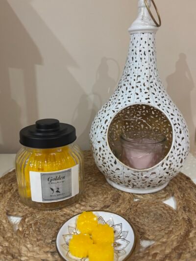 Wax melts Golden
